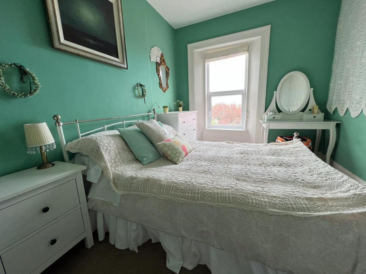 Unique Townhouse With Large Garden Down To The Sea Killough Exterior photo